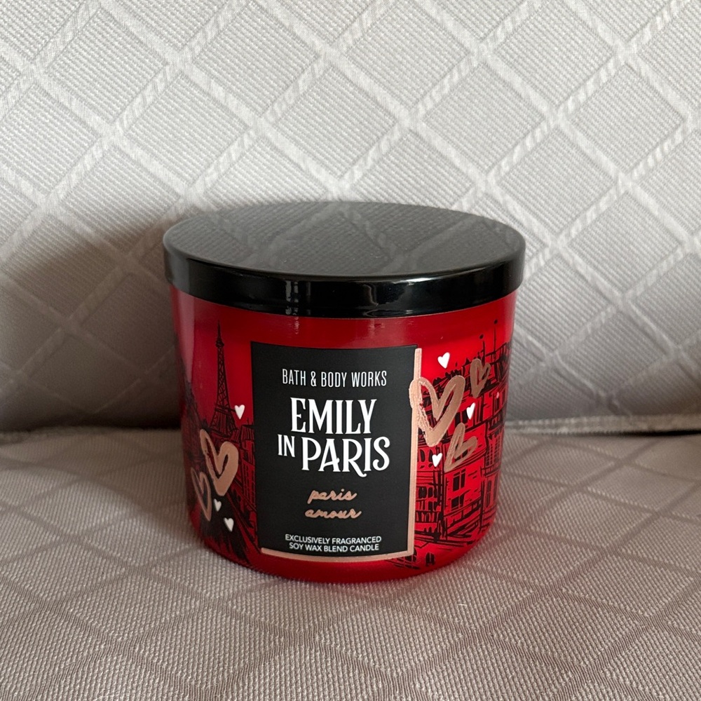 Bath & Body Works Emily in Paris “Paris Amour” 3-wick Candle Limited Edition
